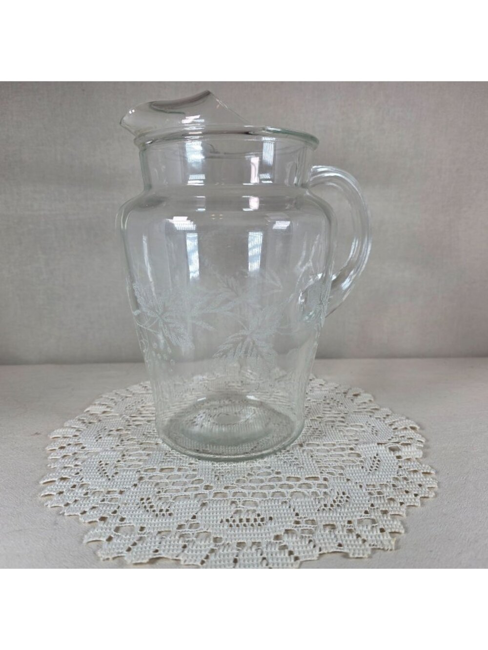 Vintage Bartlett-Collins Clear Glass Pitcher With Etched Grapevine Design 9" Tal